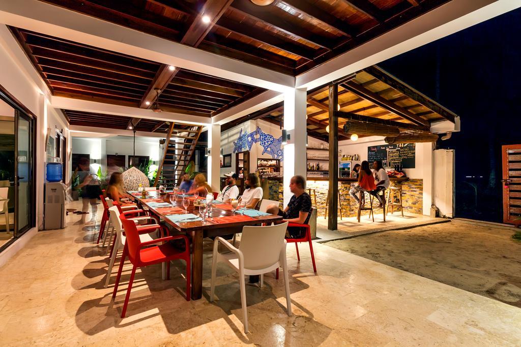 Hotel Viento Del Mar General Luna  Exterior foto